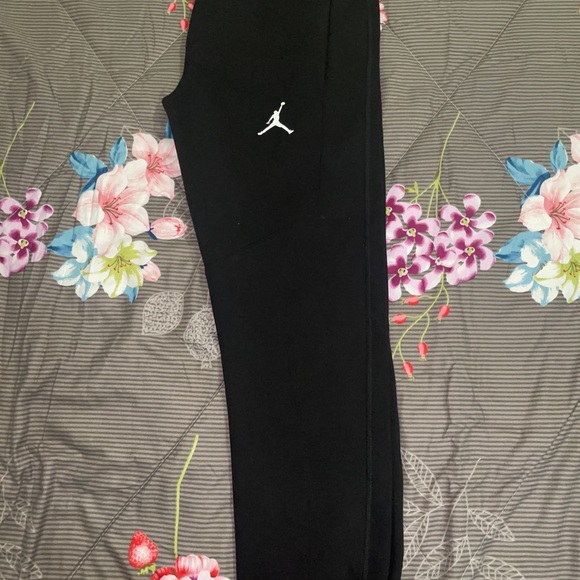 Air Jordan trackpants - Picture 2 of 3